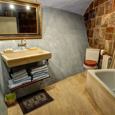 Charming House By Hello Homes Apartment