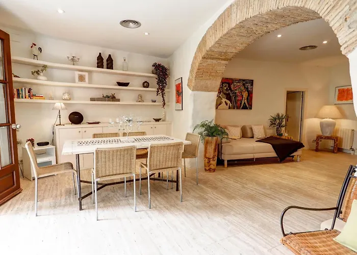 Charming House By Hello Homes Daire Sitges