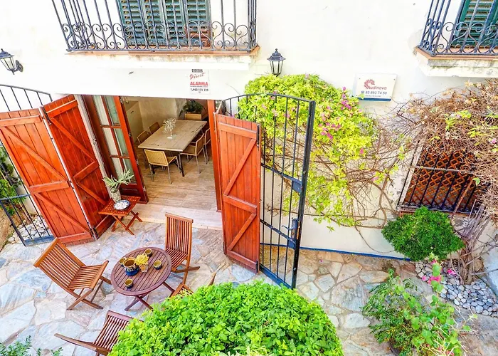 Charming House By Hello Homes Daire Sitges