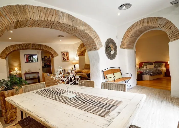 Daire Charming House By Hello Homes Sitges